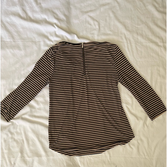 Chicos scoop neck women’s small half sleeves half back zipper gold - Picture 4 of 4